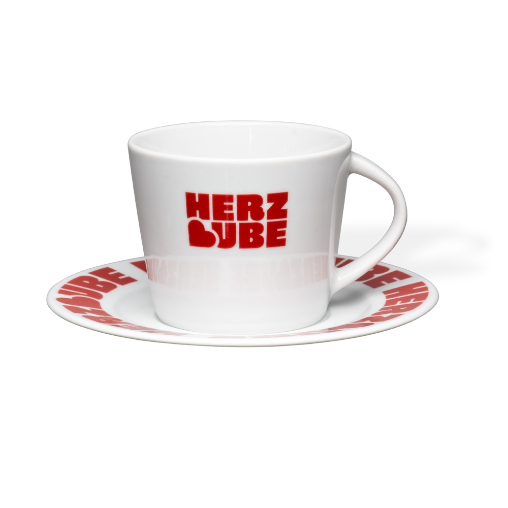 Tassen mit Untertassen