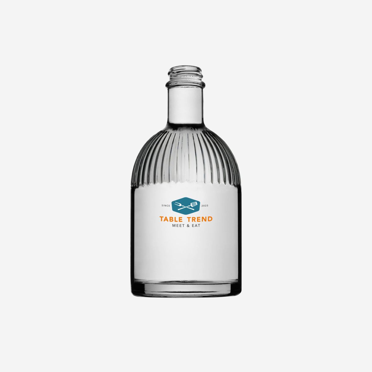Flasche Florence 0,35 Liter mit TableTrend-Logo in mehreren Farben, sichtbar auf der Vorderseite der Flasche.
