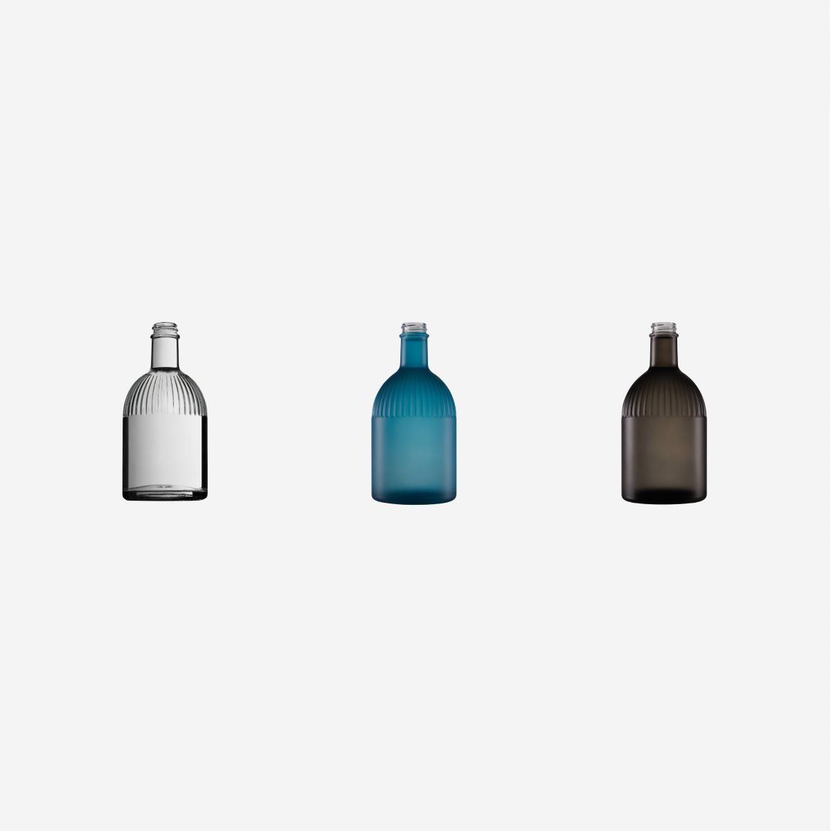 Florence-Flasche 0,5 Liter in verschiedenen farbigen Glasausführungen, übersichtlich nebeneinander