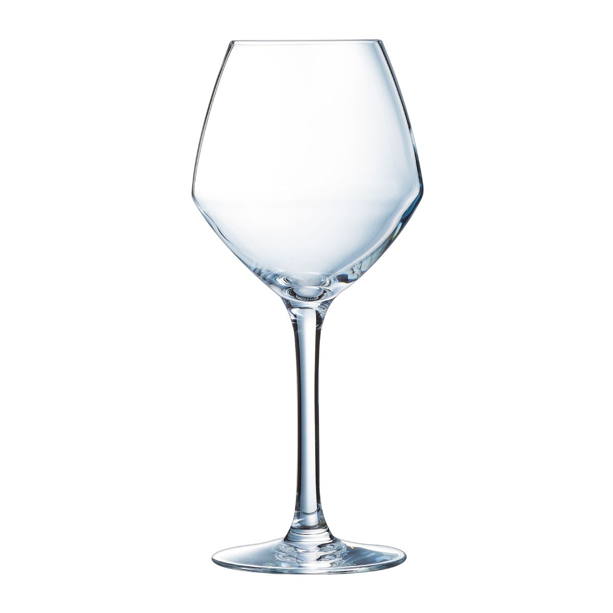 Cabernet junges Weinglas von 47 cl in klarem Glas, geradeaus gegen neutralen Hintergrund angezeigt. Cabernet junges Weinglas von 47 cl in klarem Glas, geradeaus gegen neutralen Hintergrund angezeigt.