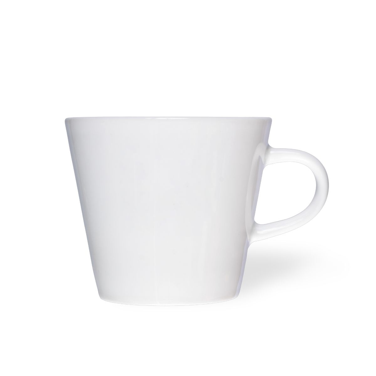 Kaffeetasse weiß Neo Budgetline 19 cl. aus Porzellan in Vorderansicht, mit glatter Oberfläche und runder Form.