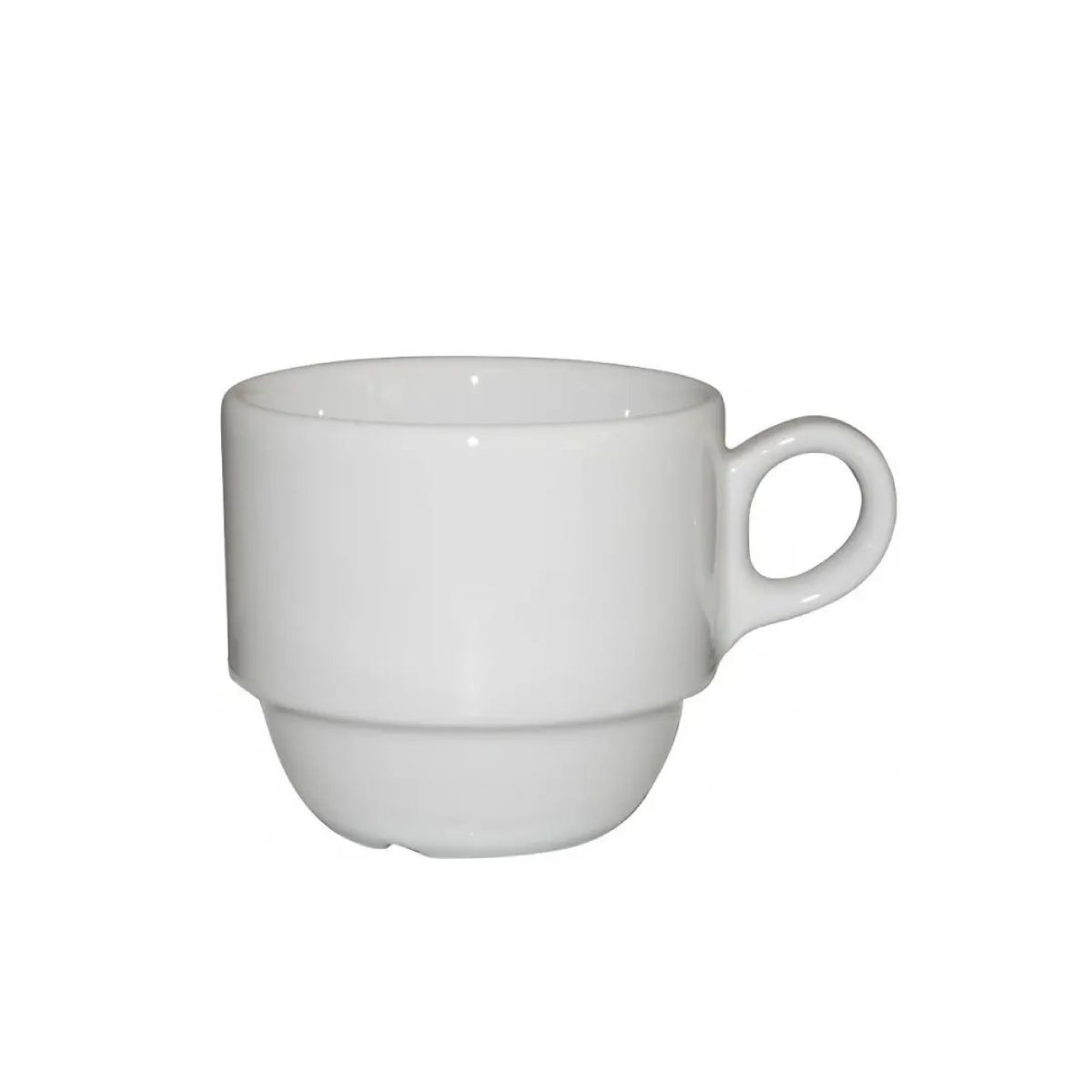 Vorderansicht der weißen Porzellan-Kaffeetasse Legio 16 cl mit rundem Ohr und schmalem Boden. Vorderansicht der weißen Porzellan-Kaffeetasse Legio 16 cl mit rundem Ohr und schmalem Boden.