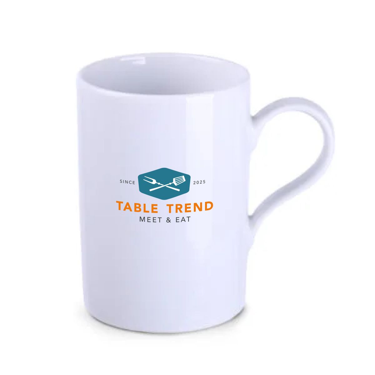 Tango Becher aus 29 cl. Porzellan mit mehrfarbigem TableTrend Logo auf der Vorderseite.