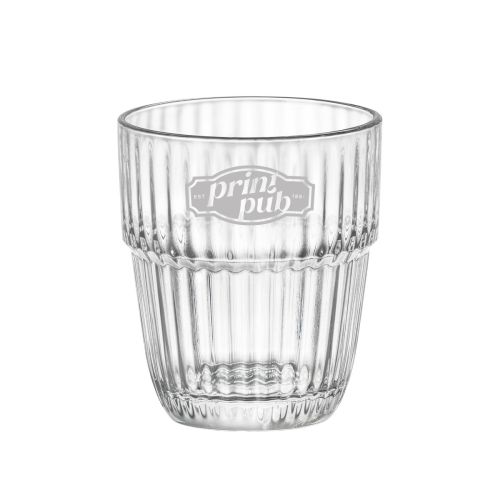Barshine Tumbler Glas von 21 cl mit eingraviertem PrintPub Logo auf der Vorderseite in feiner Linienstruktur.