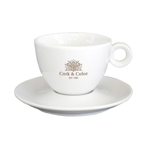 Porzellan Bola Cappuccino weiß 20 cl. Set mit einfarbigem DailyDrinks Logo auf der Vorderseite.