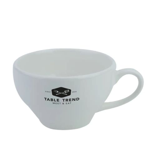 Porzellan Barista Milchkaffeetasse 30 cl. mit schwarzem TableTrend Logo auf der Vorderseite.