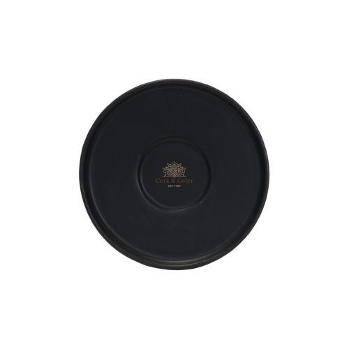 Vorderansicht der Blackwell Porzellanuntertasse für doppelten Espresso 14 cm mit mehrfarbigem CorkColor-Logo.