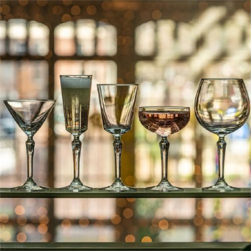 Champagnerglas Spksy 17.4 cl mit Getränken in einem stimmungsvollen Rahmen.