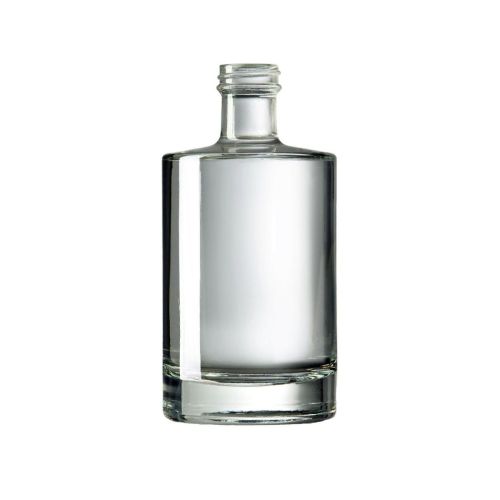 Vorderansicht der Bottle Berlin 0,5 Liter Glas mit schlankem Hals und zylindrischer Form aus klarem Material. Vorderansicht der Bottle Berlin 0,5 Liter Glas mit schlankem Hals und zylindrischer Form aus klarem Material.