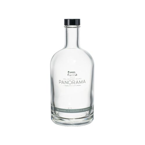 Glasflasche „Oslo“, 0,5 Liter, mit eingraviertem Panorama-Logo auf der Vorderseite