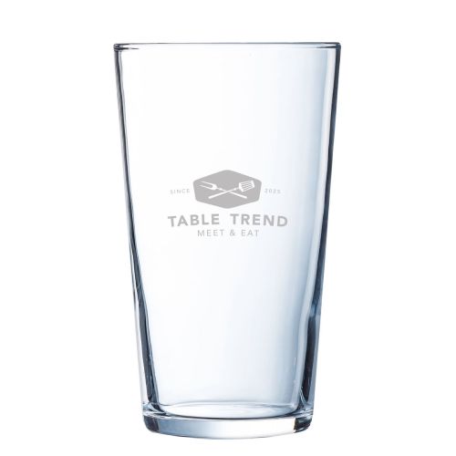 Glas Conique 64 cl. mit eingraviertem TableTrend-Logo auf der Vorderseite, dezent mattiert. Glas Conique 64 cl. mit eingraviertem TableTrend-Logo auf der Vorderseite, dezent mattiert.