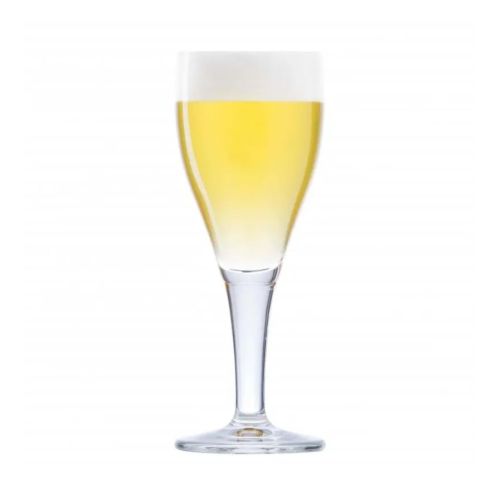 Harzer Pokal 25 cl Glas vom Fass gefüllt mit Bier auf weißem Hintergrund