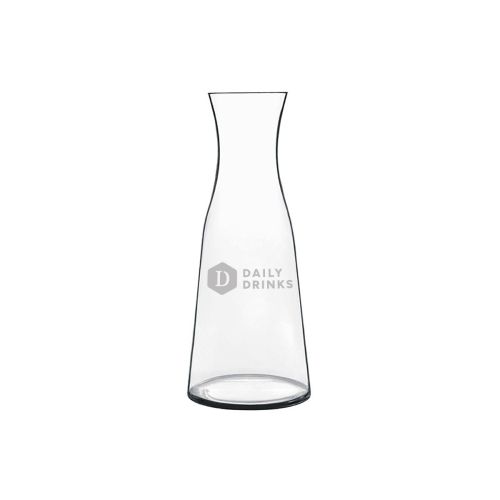 Glaskaraffe Atelier 0,25 Liter mit DailyDrinks-Logo als feine Gravur auf der Vorderseite. Glaskaraffe Atelier 0,25 Liter mit DailyDrinks-Logo als feine Gravur auf der Vorderseite.