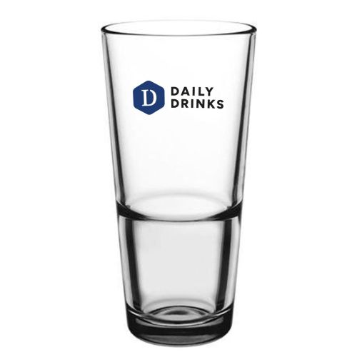 Aufdruck des DailyDrinks-Logos in mehreren Farben auf dem 37,6 cl Latte Macchiato-Stapelglas. Aufdruck des DailyDrinks-Logos in mehreren Farben auf dem 37,6 cl Latte Macchiato-Stapelglas.