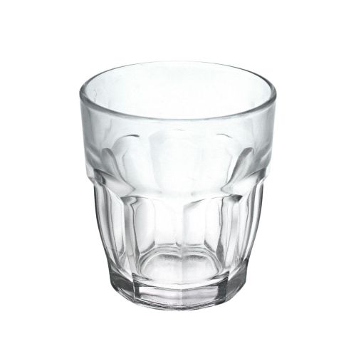 Vorderseite eines transparenten 20 cl Rockbar Tumbler Glases, geeignet für Cocktails oder Softdrinks. Vorderseite eines transparenten 20 cl Rockbar Tumbler Glases, geeignet für Cocktails oder Softdrinks.