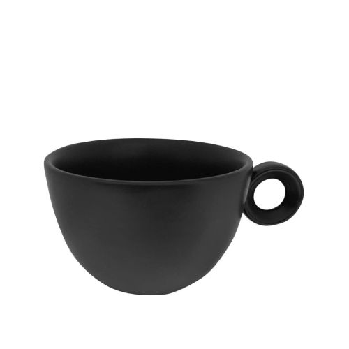 Vorderansicht der mattschwarzen Rondo Cappuccino Tasse 20 cl. mit runder Form und Ohr auf der rechten Seite. Vorderansicht der mattschwarzen Rondo Cappuccino Tasse 20 cl. mit runder Form und Ohr auf der rechten Seite.