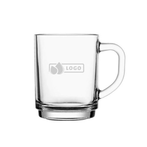 Gravur des Logos mittig auf der Vorderseite des Teeglas Stapelo 25 cl. gravieren in Klarglas. Gravur des Logos mittig auf der Vorderseite des Teeglas Stapelo 25 cl. gravieren in Klarglas.