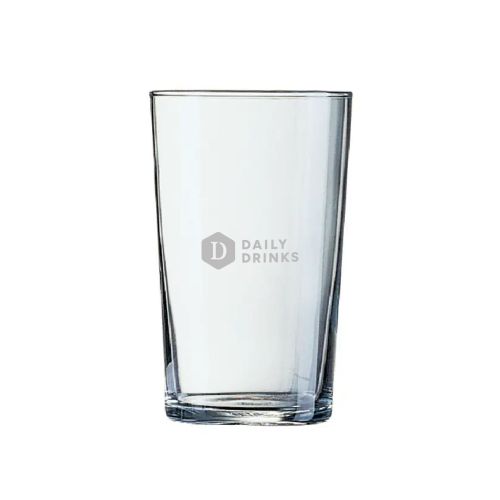 Bierglas Konisch 20 cl. mit eingraviertem DailyDrinks-Logo auf der Vorderseite.