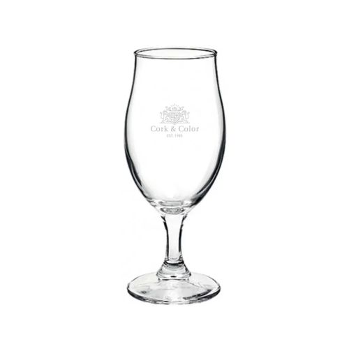 Die Gravur des CorkColor-Logos auf der Vorderseite des Bierglas Executive 26 cl. ist im Detail zu sehen.