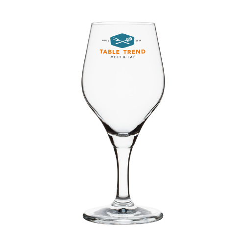 Vorderansicht des Glases Ronceva 40 cl. mit farbig gedrucktem TableTrend-Logo. Vorderansicht des Glases Ronceva 40 cl. mit farbig gedrucktem TableTrend-Logo.