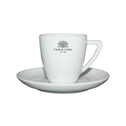 Vorderseite von Classic Coffee weiß 15 cl. mit einfarbigem CorkColor Logo auf Porzellan. Vorderseite von Classic Coffee weiß 15 cl. mit einfarbigem CorkColor Logo auf Porzellan.