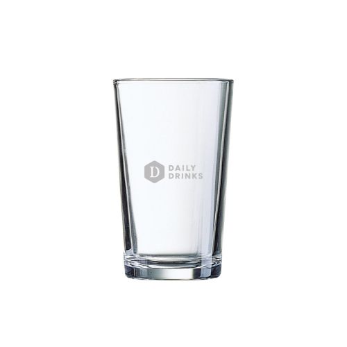 Glas Conique 8 cl. mit eingraviertem DailyDrinks-Logo auf der Vorderseite.