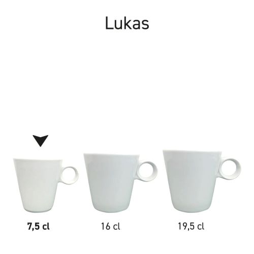 Eine Reihe identischer weißer Espressotassen der gleichen Serie mit unterschiedlichen Größen, die zur visuellen Produktpräsentation übersichtlich angeordnet sind.