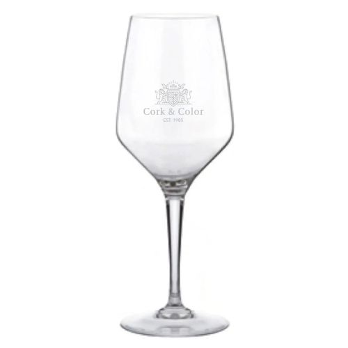 Vorderseite des Mencia Weinglases 58 cl mit eingraviertem CorkColor-Logo sichtbar. Vorderseite des Mencia Weinglases 58 cl mit eingraviertem CorkColor-Logo sichtbar.
