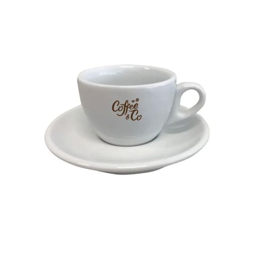 Kaffeetasse 15 cl. Porzellan mit einfarbigem CoffeeCo-Logo auf der Vorderseite. Kaffeetasse 15 cl. Porzellan mit einfarbigem CoffeeCo-Logo auf der Vorderseite.