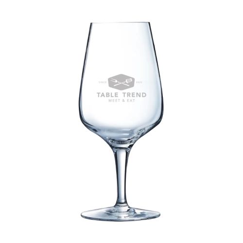 Sublym Multi Use 35 cl. mit eingraviertem TableTrend-Logo auf der Vorderseite der Glasfläche.