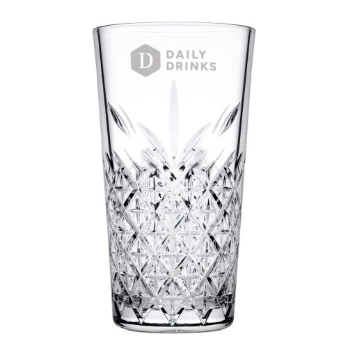 Das Logo von DailyDrinks ist dezent auf der Vorderseite des Glases eingraviert 45 cl.