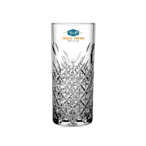 Glas mit Frontansicht des TableTrend Logos in mehreren Farben auf dem Timeless Raki Glass 18 cl.