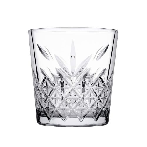 Gerade Vorderansicht des Timeless Whisky Stapelbar mit 34,5 cl. Fassungsvermögen und klassischer Glasform. Gerade Vorderansicht des Timeless Whisky Stapelbar mit 34,5 cl. Fassungsvermögen und klassischer Glasform.