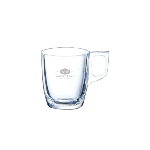 Vorderseite des Voluto Espressoglas 9 cl. mit feiner TableTrend Logo-Gravur auf Klarglas. Vorderseite des Voluto Espressoglas 9 cl. mit feiner TableTrend Logo-Gravur auf Klarglas.