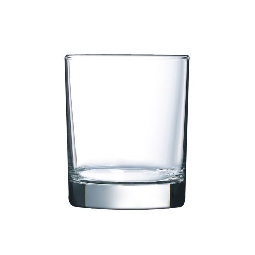 Vorderansicht eines transparenten Whiskyglas 20 cl. geeignet für Spirituosen. Vorderansicht eines transparenten Whiskyglas 20 cl. geeignet für Spirituosen.