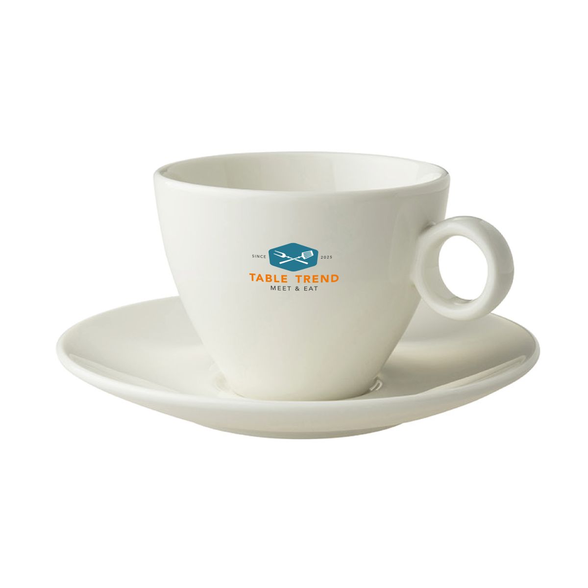 Vorderansicht des Bart Cappuccino SET 23 cl. mit mehrfarbigem TableTrend Logo auf dem Porzellan.