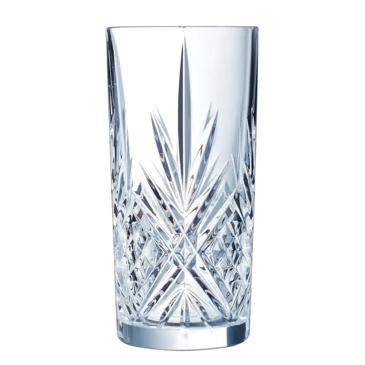 Vorderansicht des Broadway Longdrinkglases 38 cl. aus transparentem Glas mit gerader zylindrischer Form. Vorderansicht des Broadway Longdrinkglases 38 cl. aus transparentem Glas mit gerader zylindrischer Form.
