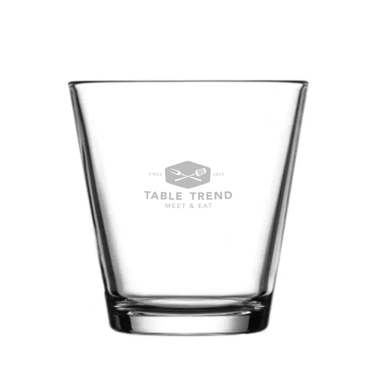 Frontansicht des City Glas 25 cl. mit eingraviertem TableTrend-Logo in der Glasoberfläche.
