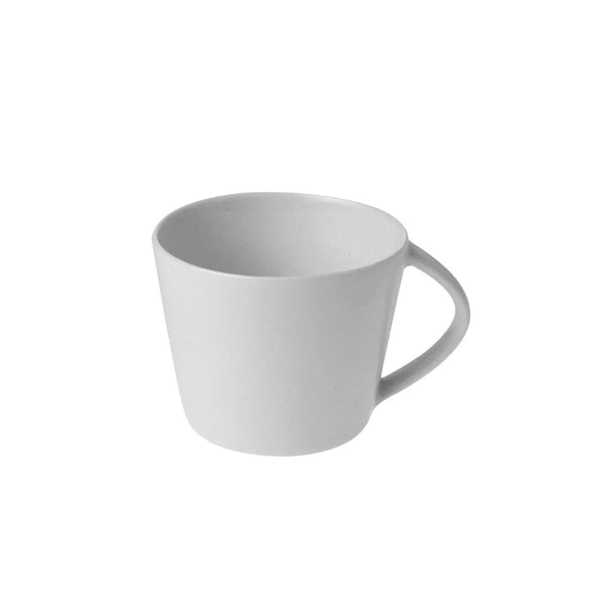 Vorderansicht der Eva Espressotasse weiß 10 cl. aus Porzellan mit glatter Oberfläche.