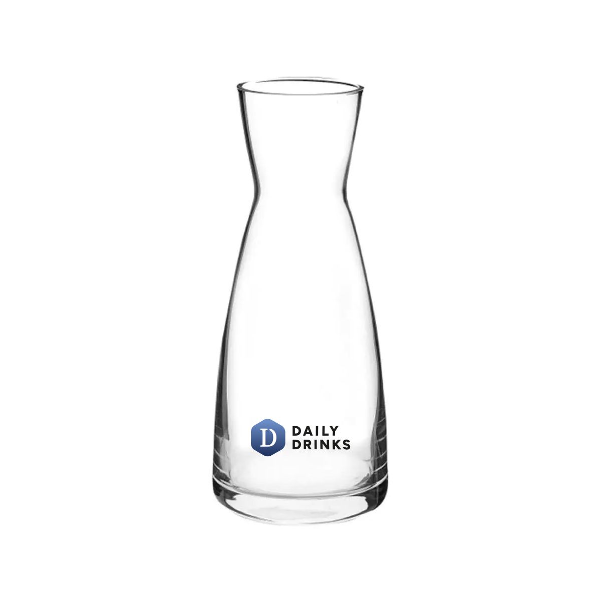Glaskaraffe 0,50 Liter mit vollfarbigem DailyDrinks-Logo auf der Vorderseite.