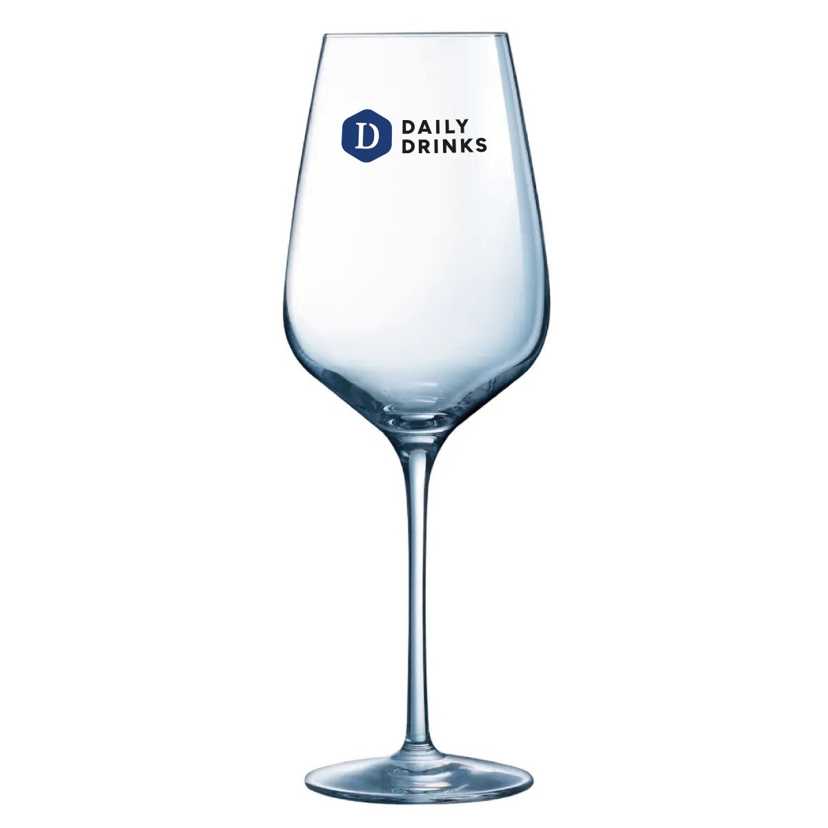 Sublym Weinglas 55 cl. bedruckt mit mehrfarbigem DailyDrinks-Logo auf der Vorderseite des Glases.