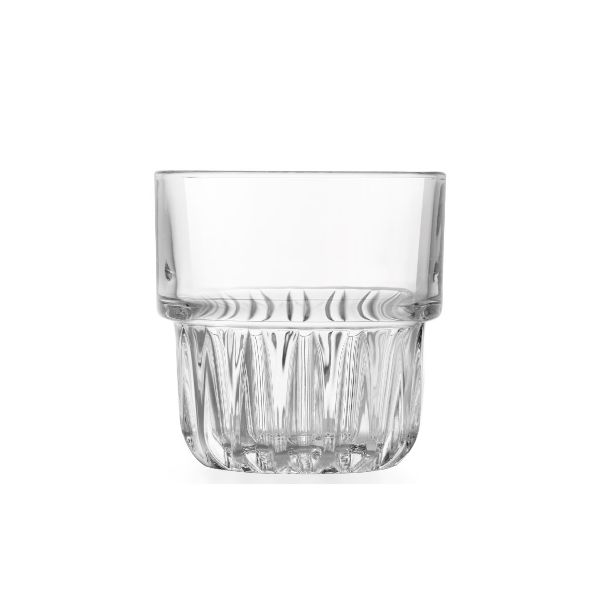 Gerade Vorderansicht des Tumbler Onis Glas 15 cl. mit kompakter Form und flachem Rand.